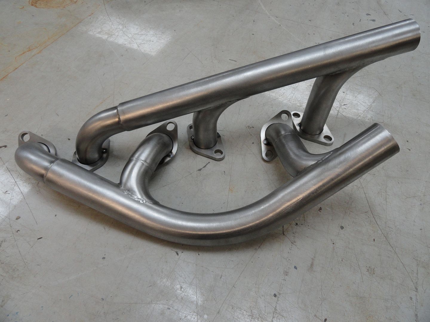 New Flathead Headers for '39'40 ford The H.A.M.B.